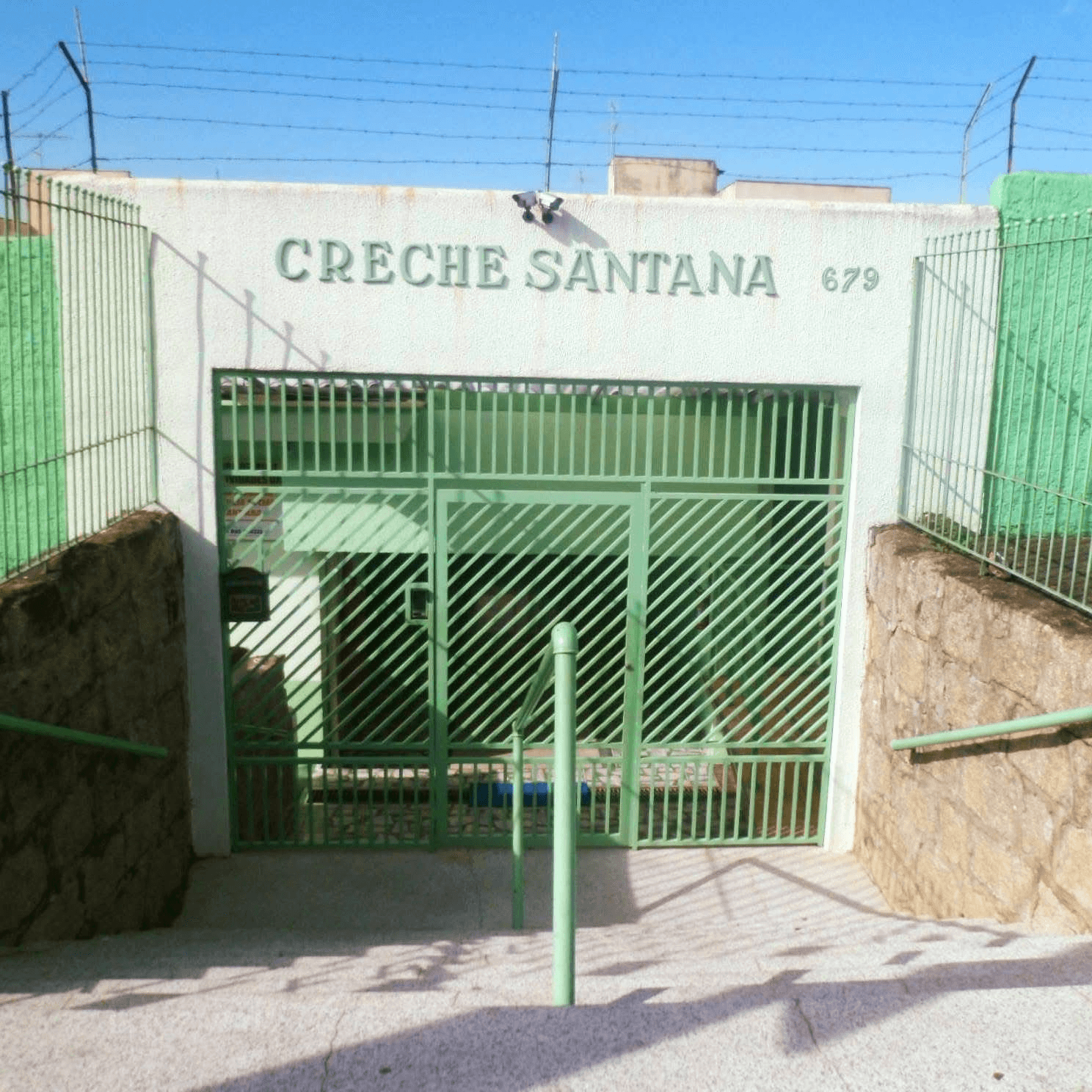 Fachada da Creche Santana